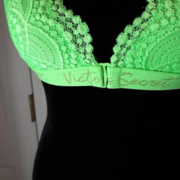 VICTORIA secret bra - Picture 2 of 5